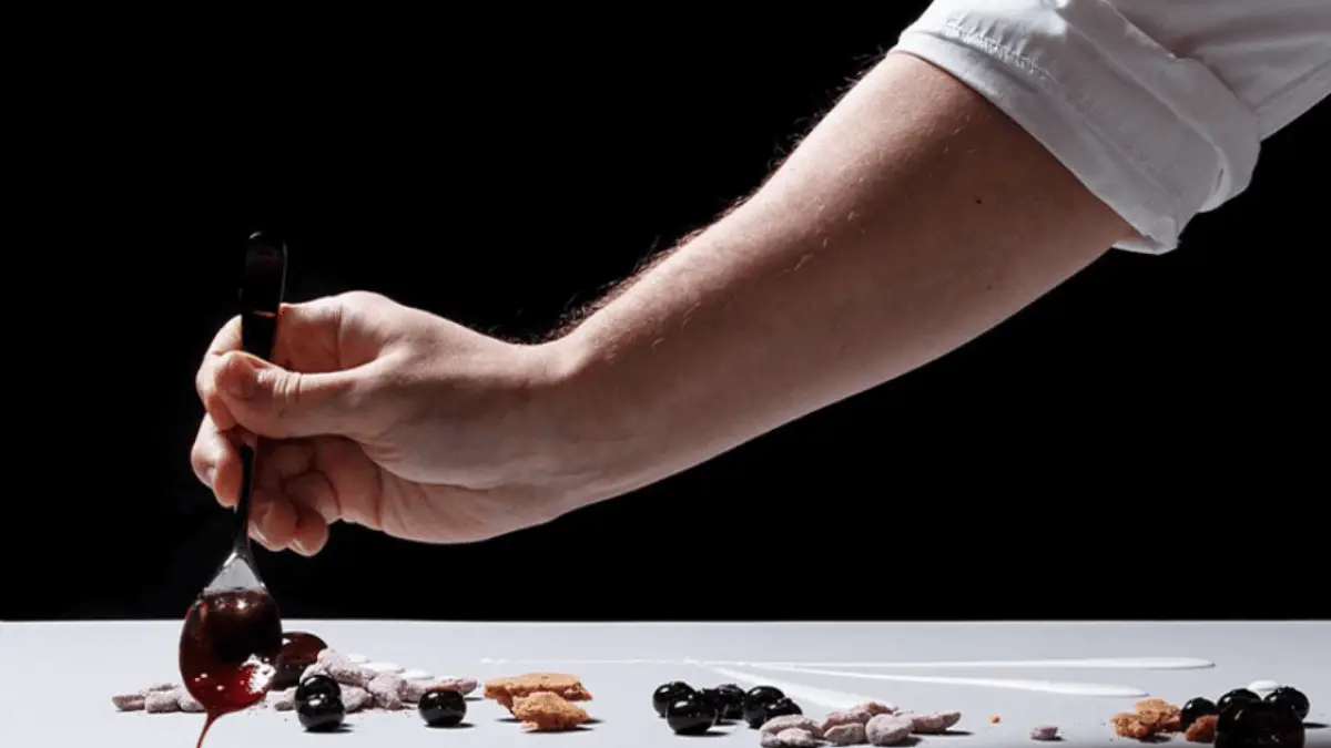 Win a Trip to the Exclusive Alinea Dining Experience!