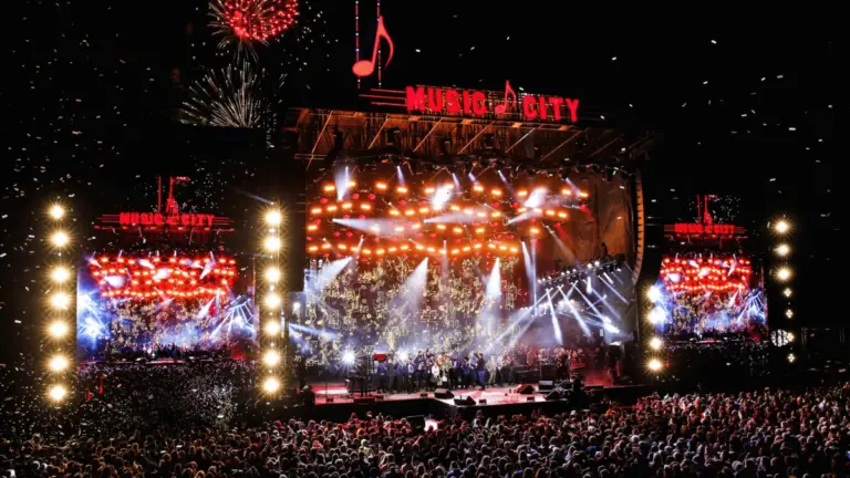 "Celebrate New Year's Eve: Win a Nashville Prize Package!"